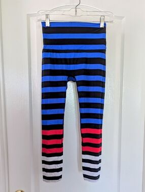 K-Deer Red/White/Blue Leggings, Size Small